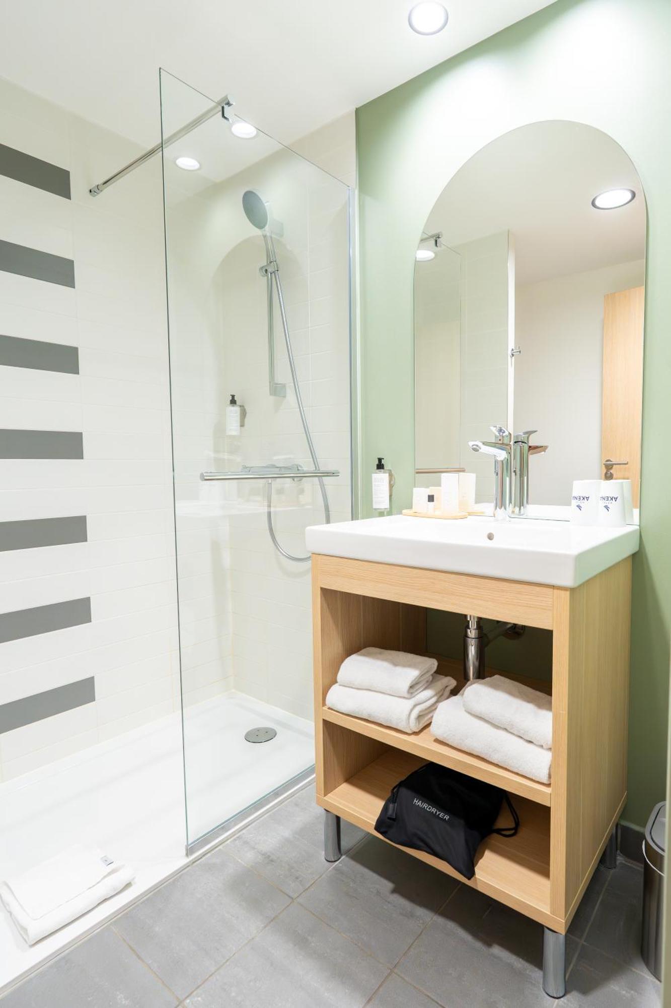 Akena Reims 3*
