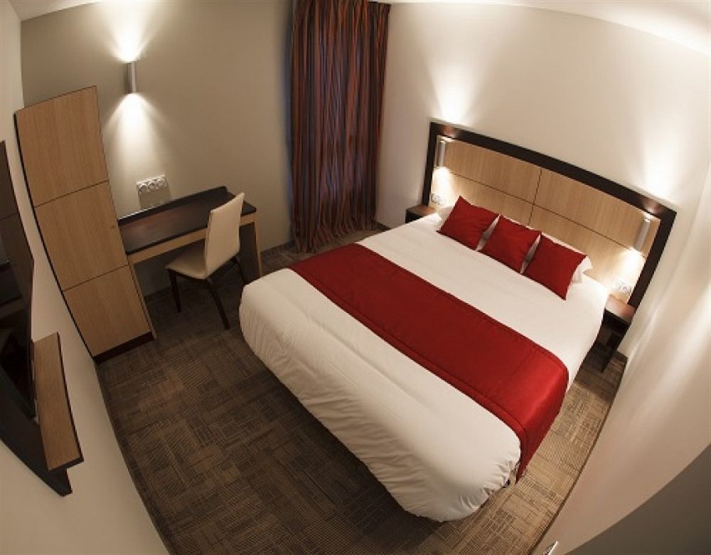 Hotel Akena Reims 3*